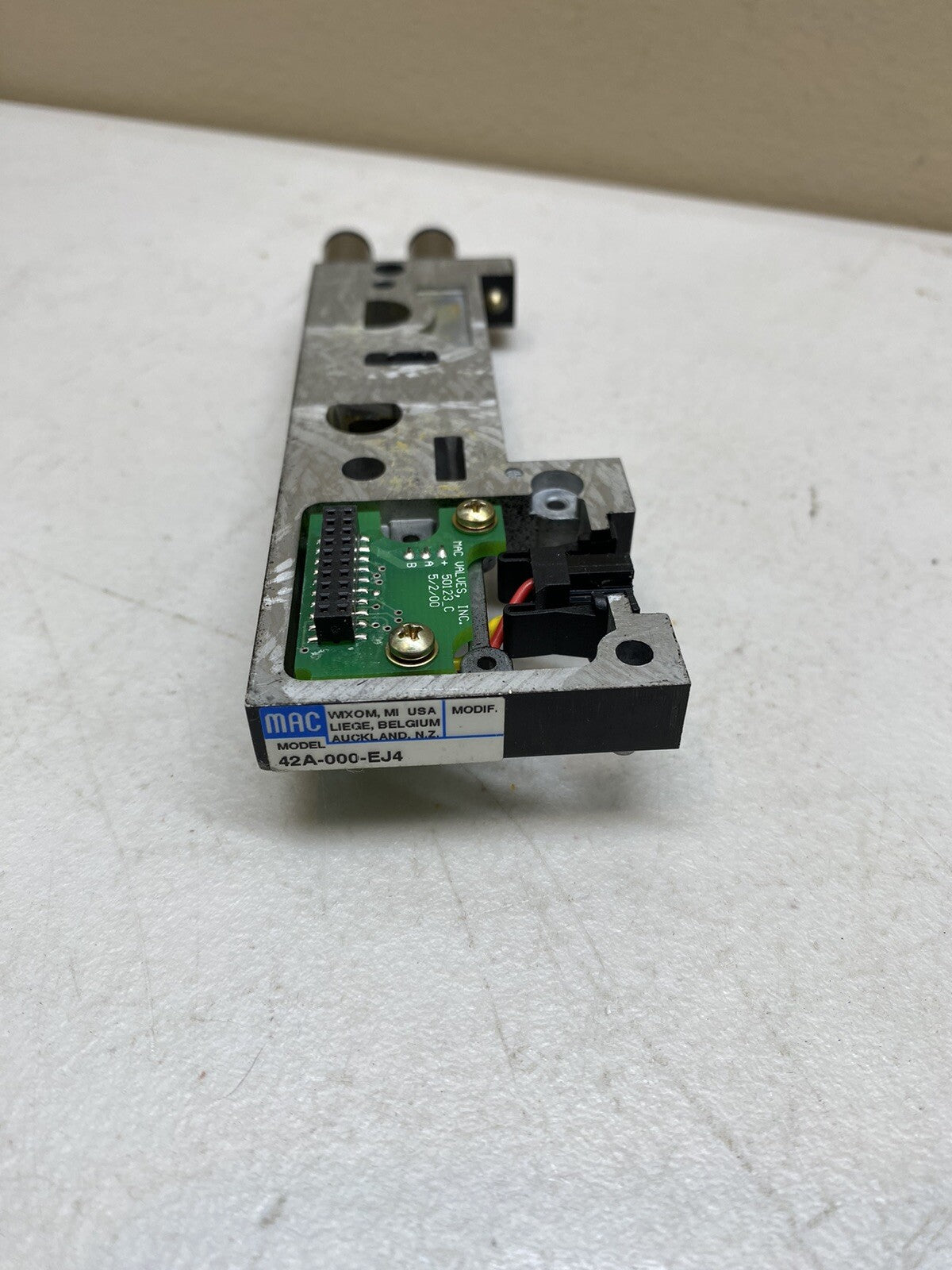 MAC 42A-000-EJ4 / 42 MACONNECT MANIFOLD UNIT / DOUBLE SOLENOID