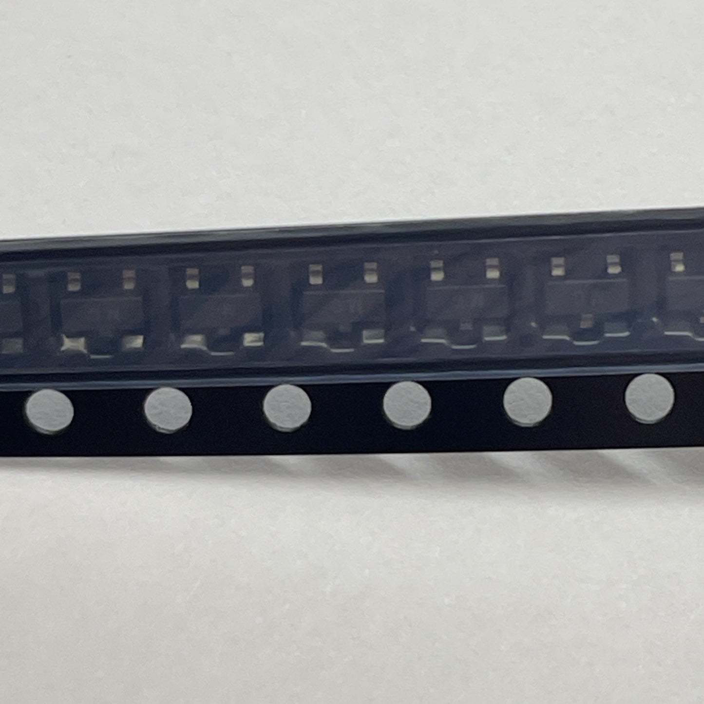 (LOT OF 2000+) ZVN3306FTA N-CH MOSFET 60V 150 mA SOT-23 Diodes Zetex Transistor