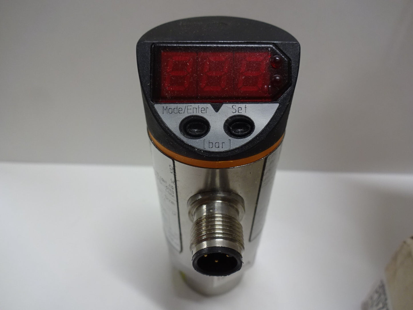IFM EFECTOR 500 PN7029 / PRESSURE SENSOR SWITCH / PN-0-1-RBR14-QFPKG/US/V / NEW