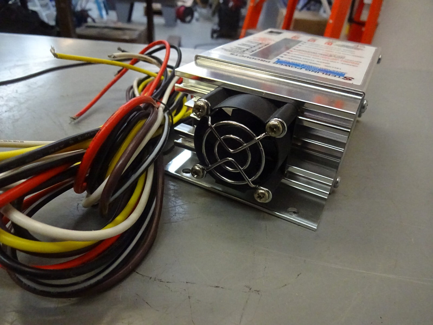 STERLING PRO DIGITAL ADVANCED ALTERNATOR REGULATOR 12V + 24V 4 STEP / NEW