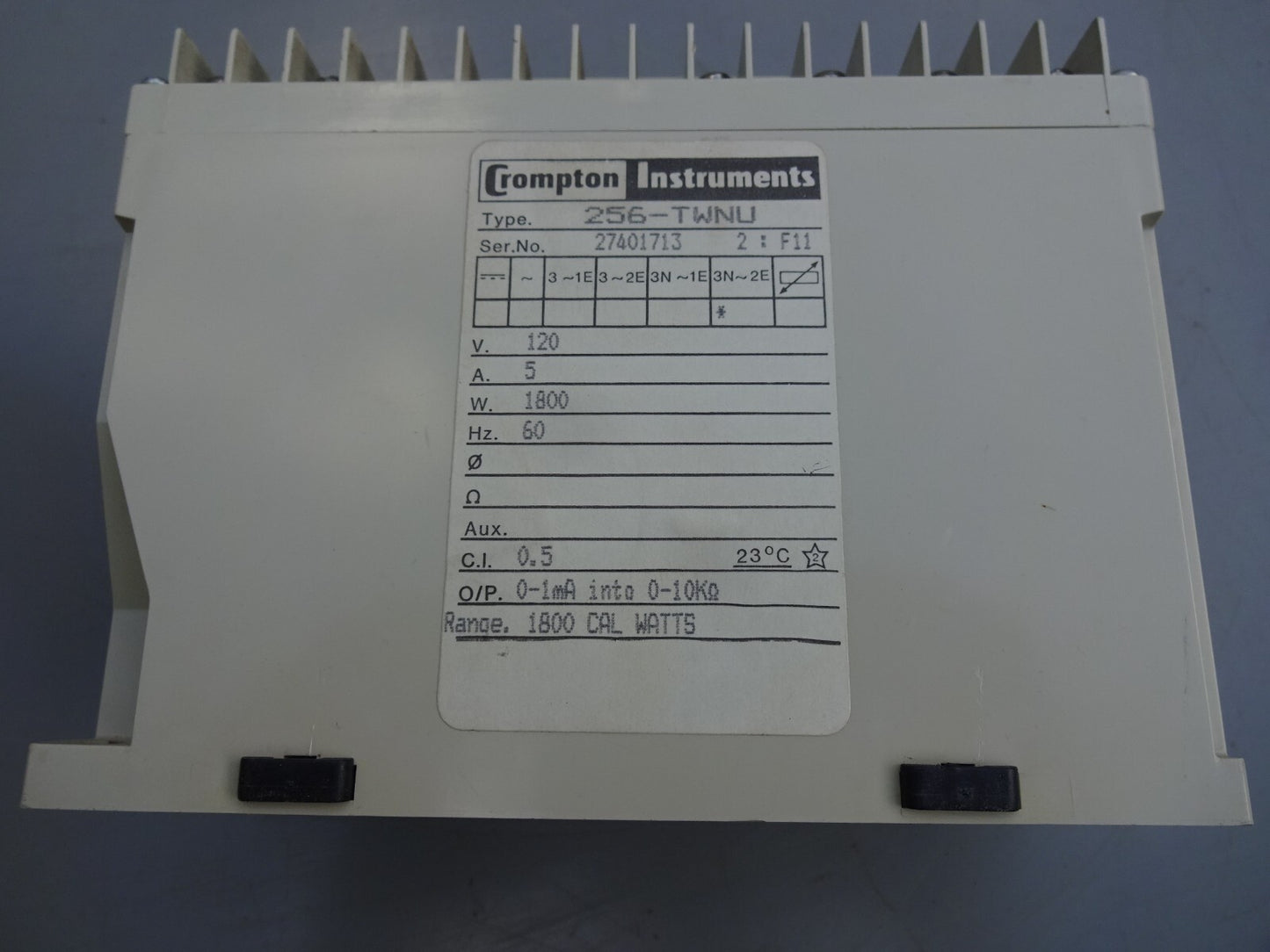 CROMPTON PALADIN 256-TWNU / TRANSDUCER / 120V / 5A / 1800W / 60HZ / NEW