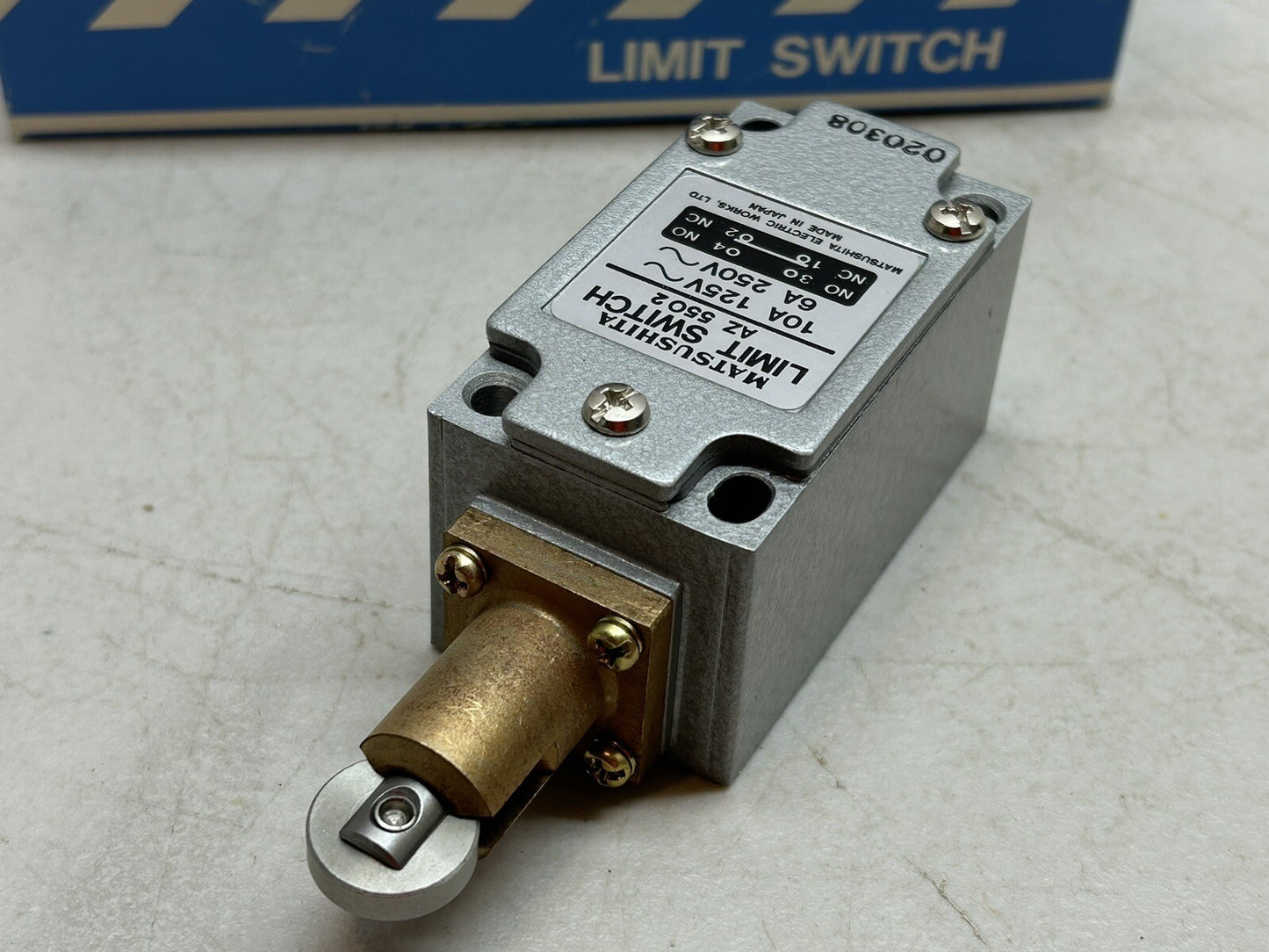 MATSUSHITA AZ5502 / LIMIT SWITCH 10A 125V 6A 250V / NEW IN BOX