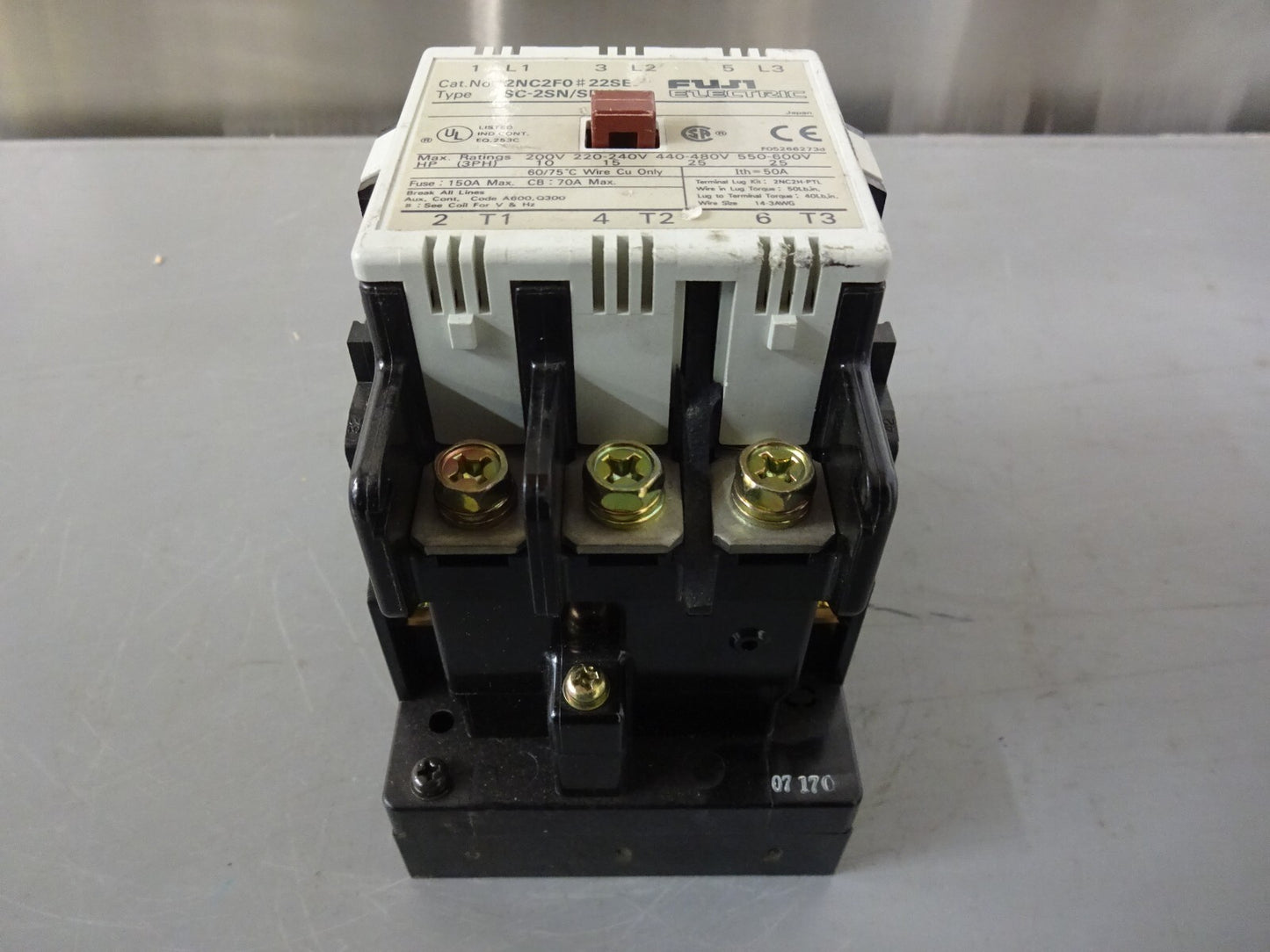 FUJI 2NC2F0#22SE / TYPE SC-2SN/SEUD / MAGNETIC CONTACTOR 3 POLE 600V STARTER 70A