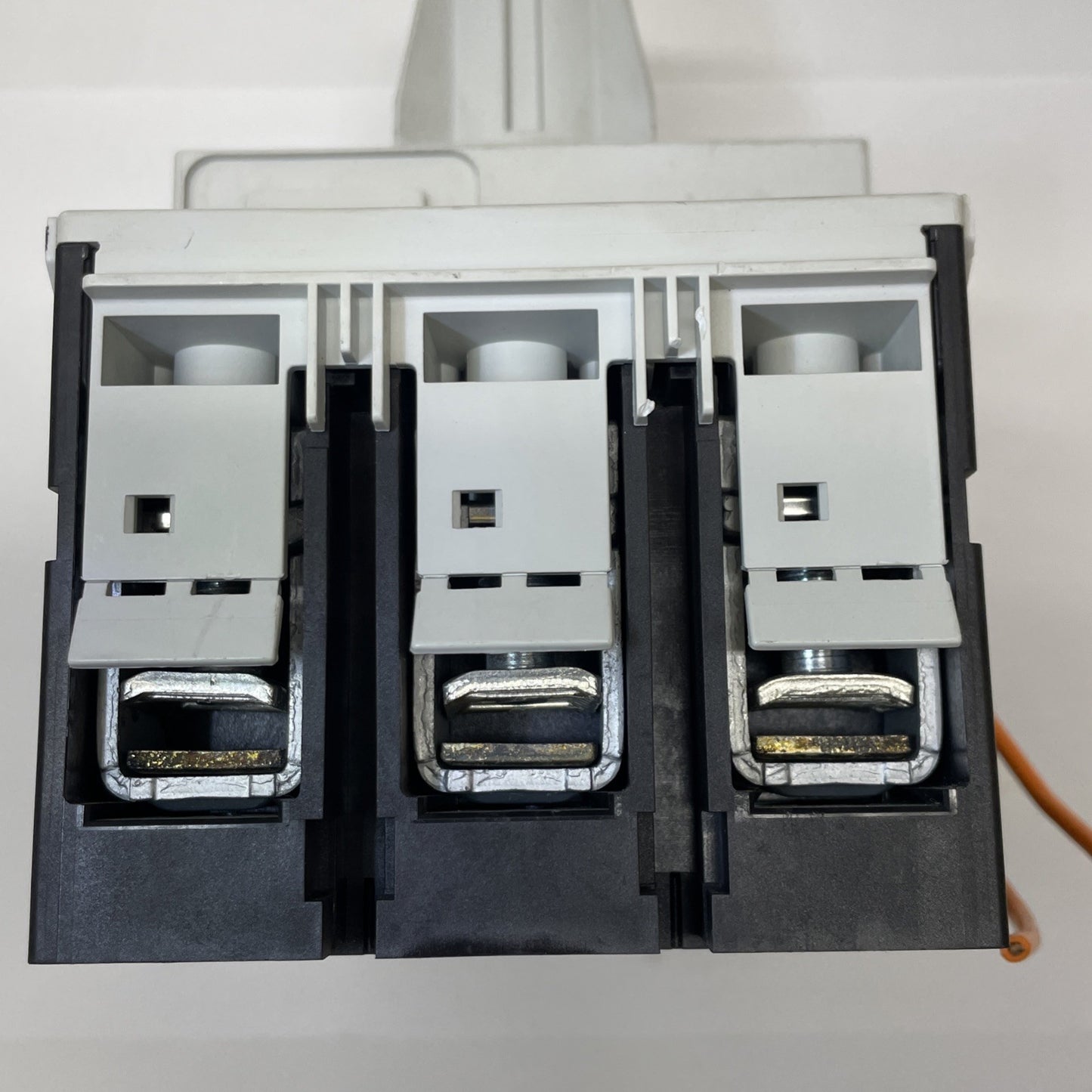 Moeller DA0V-NZM7 P7-100 100A 500V AC 220V DC Switch