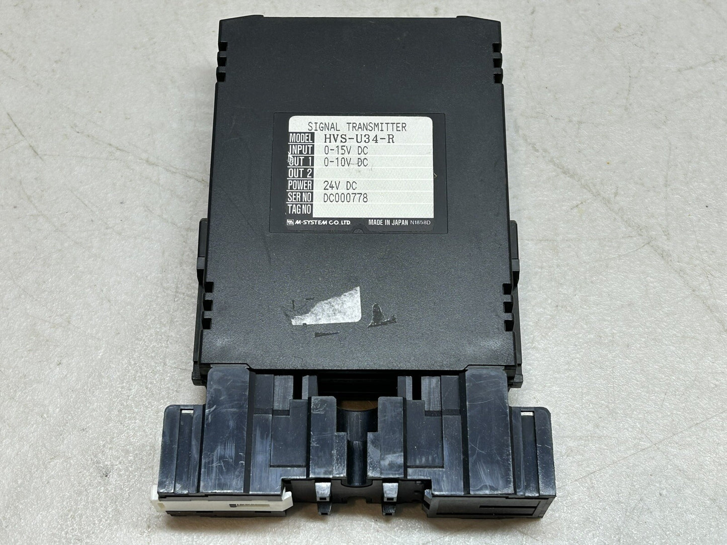 M-SYSTEM HVS-U34-R / HVS N353B / ISOLATOR INPUT 0-15V DC OUTPUT 0-10V DC / 24VDC