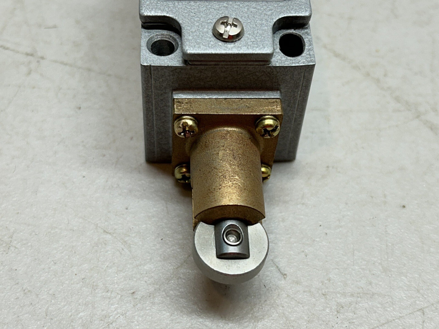 MATSUSHITA AZ5502 / LIMIT SWITCH 10A 125V 6A 250V / NEW IN BOX