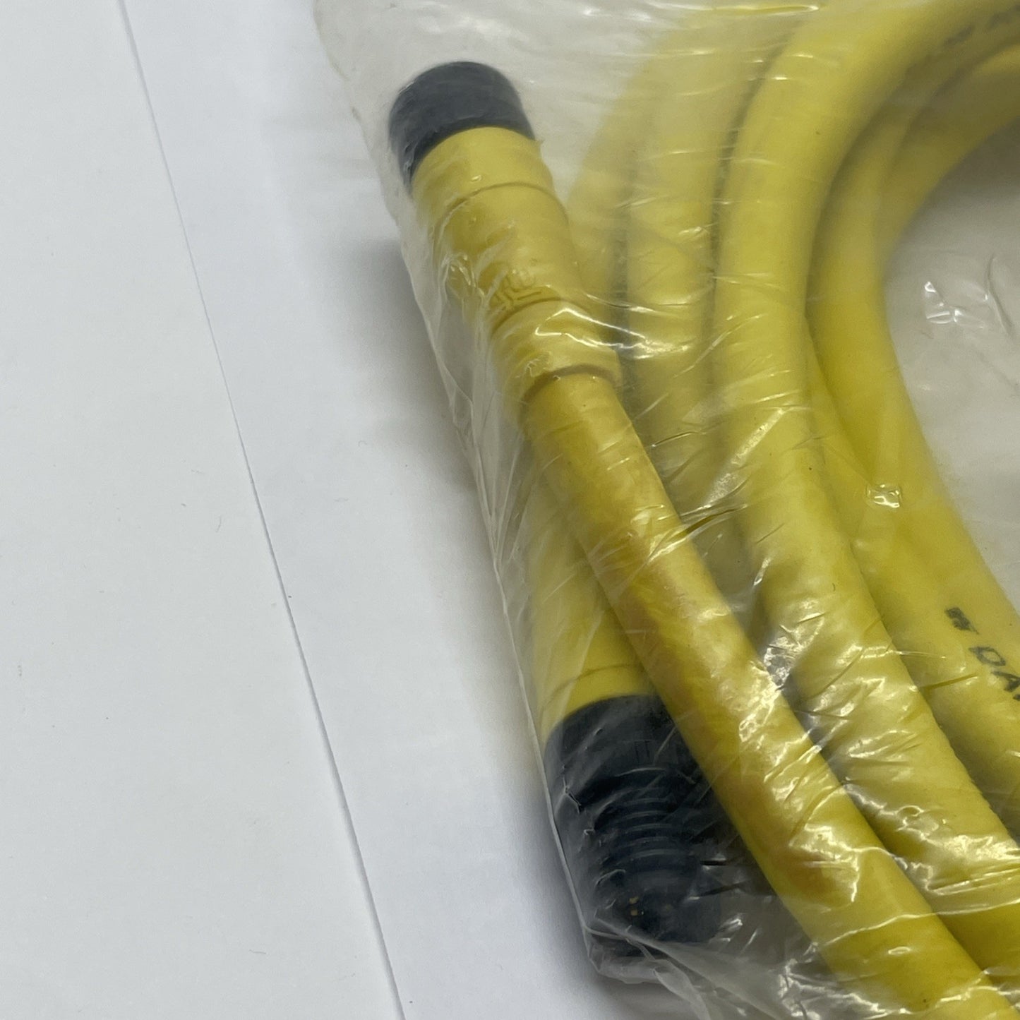 Brad Harrison 774030C04F120 4-Pin Micro-Change Extension Cordset Male/Female