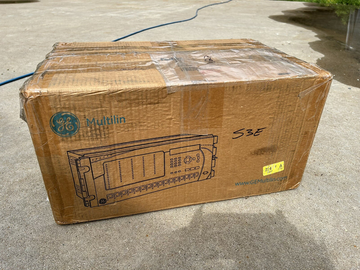 GE MULTILIN F35-N00-HLH-F8F-H4A-M4A-PXX-UXX-WXX F35 FEEDER MANAGEMENT RELAY NEW