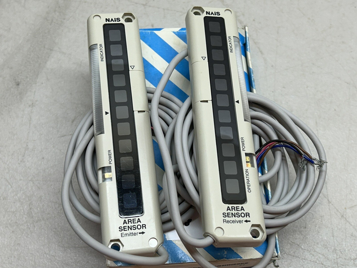 NAIS UZK AREA SENSOR UZKB111 / UZKB111E AND UZKB111R / SET OF 2 NEW