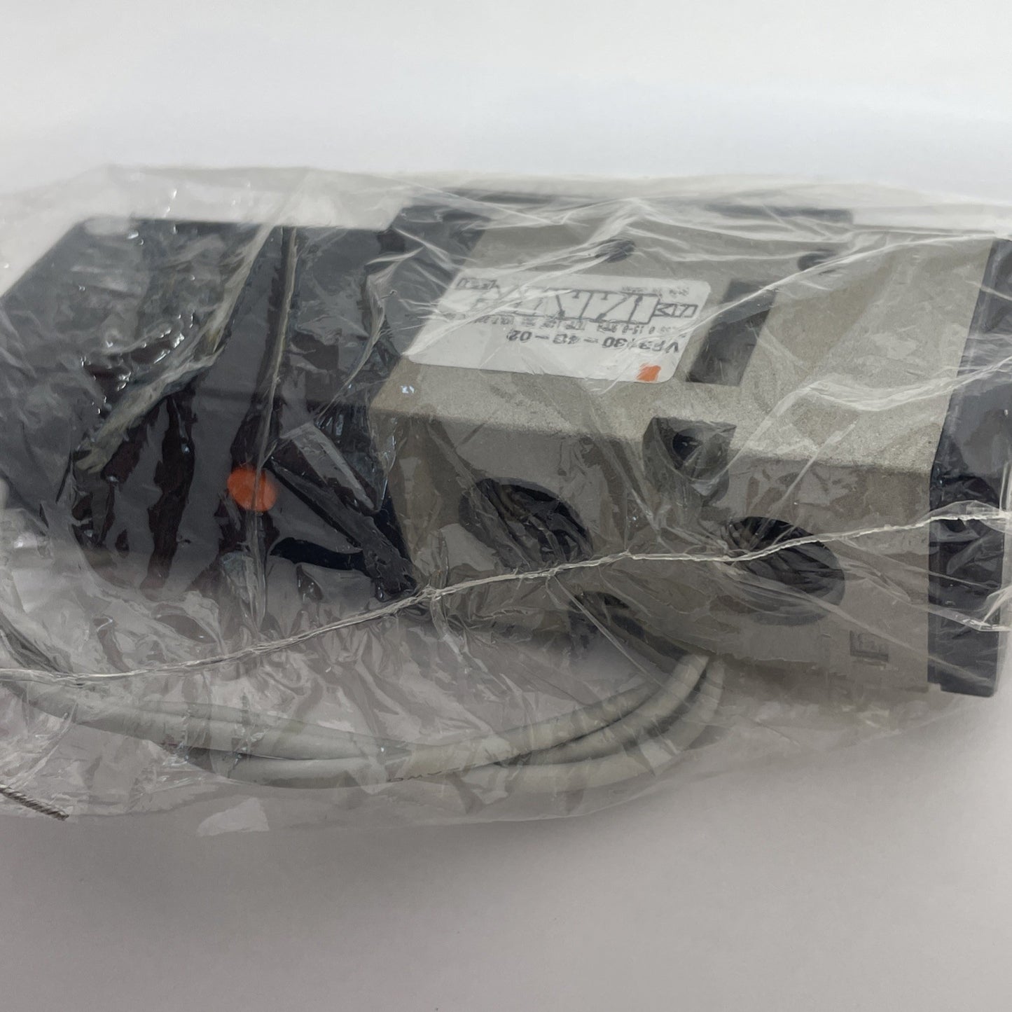 SMC VF3130-4G-02 Solenoid Valve, 4/5 Port Pilot-Operated Pneumatic Valve