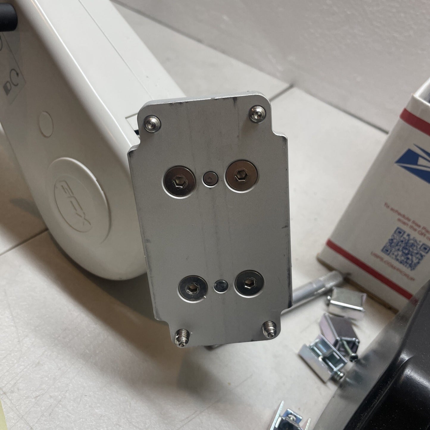 GCX M Series Monitor & Keyboard Mount w/ Keyboard Tray