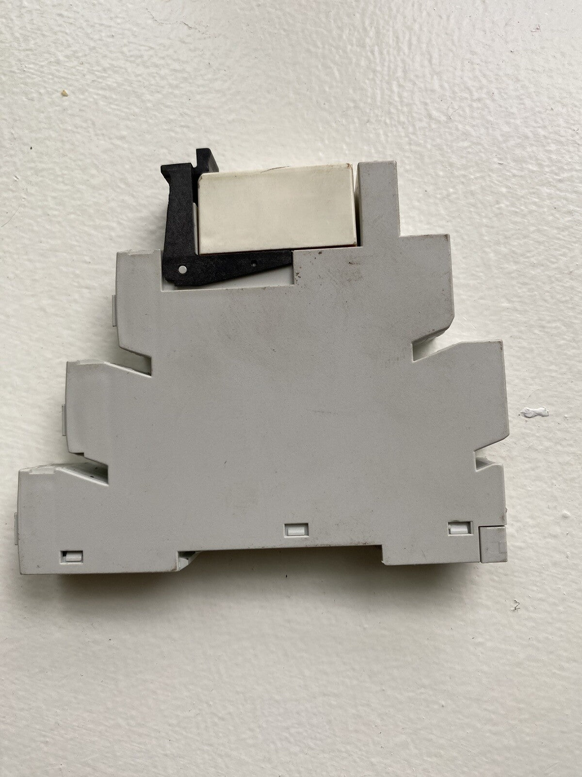 ALLEN BRADLEY 700-HLT12 TERMINAL BLOCK WITH 700-TBR2110 RELAY / SERIES A