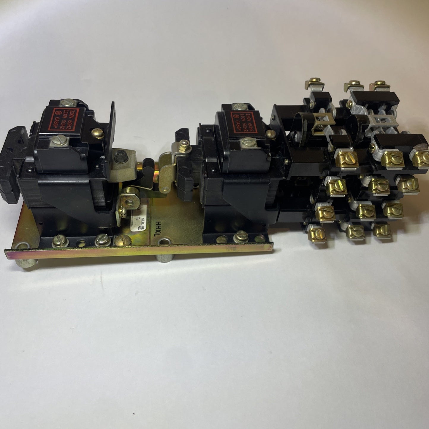 NEW IN BOX ALLEN BRADLEY TYPE BXL AC RELAY 700-BXL840 SER. A1