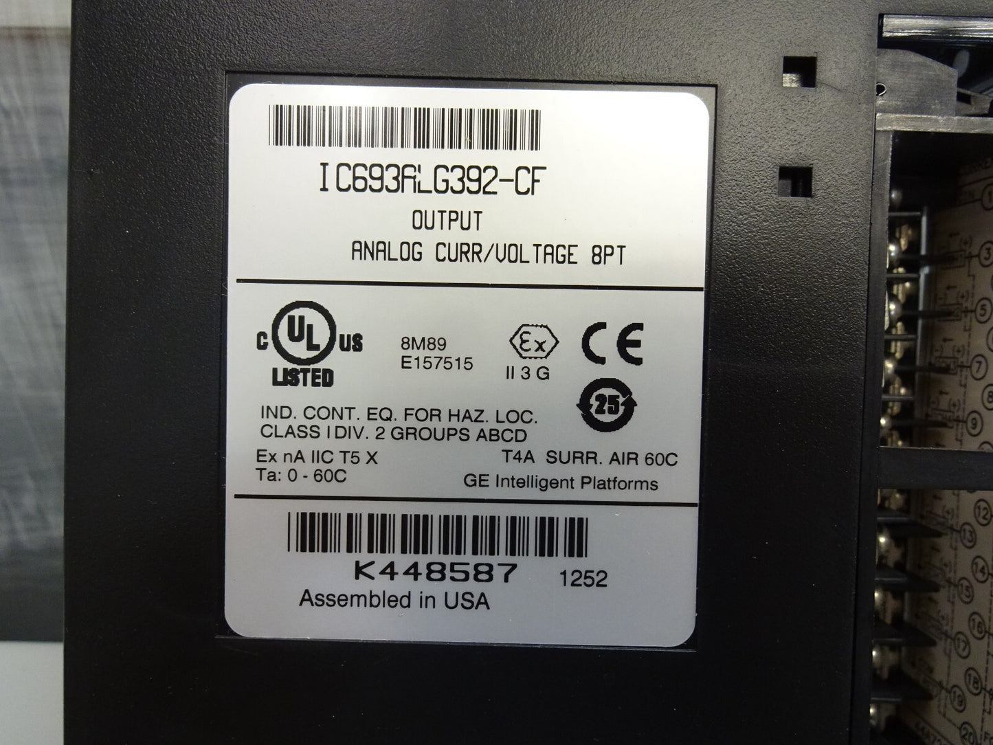 GE FANUC IC693ALG392-CF / IC693ALG392CF / OUTPUT ANALOG CURR/VOLTAGE 8PT