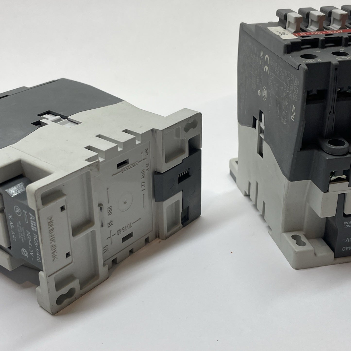 (LOT OF 2) ABB A26-30-01 CONTACTOR - FREE SHIPPING