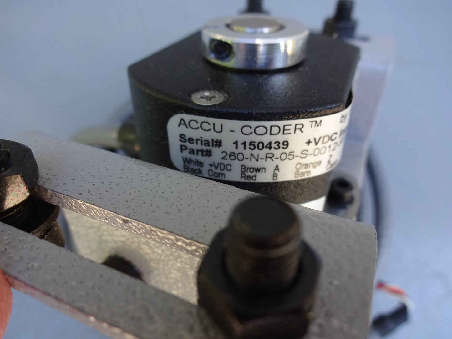 ENCODER 260-N-R-05-S-0012-R-PP-1-S/10.00-SF-2-CE / ACCU-CODER / NEW