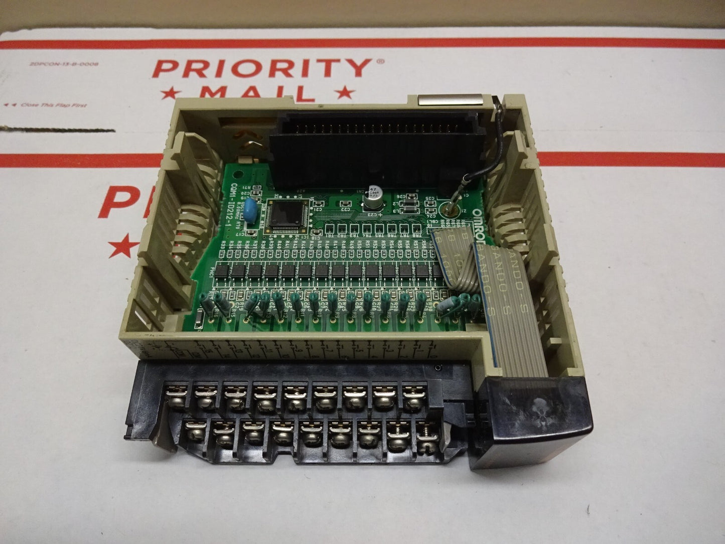 OMRON CQM1-ID212 / ID212 INPUT UNIT MODULE PLC / 24VDC 5MA 16 POINT