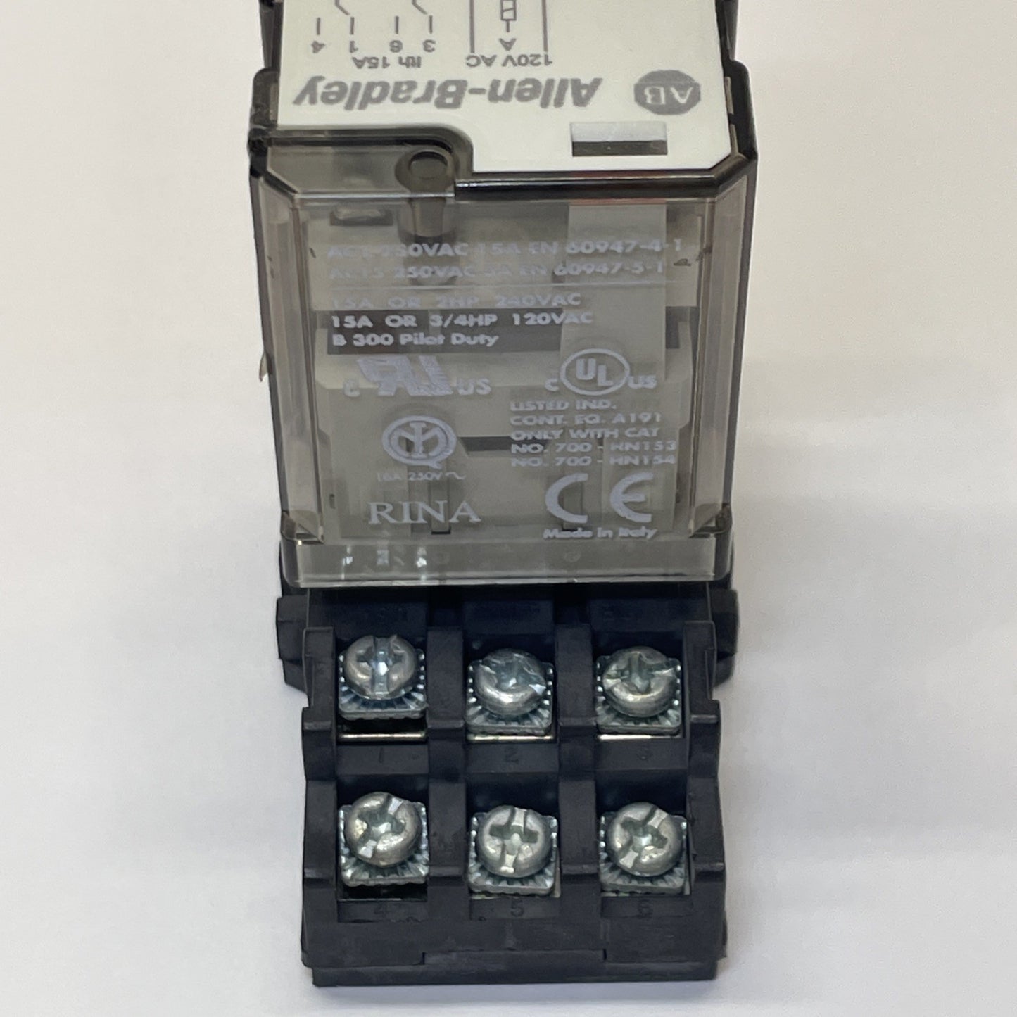 ALLEN BRADLEY 700-HB32A1-4 RELAY SER D 120VAC WITH BASE