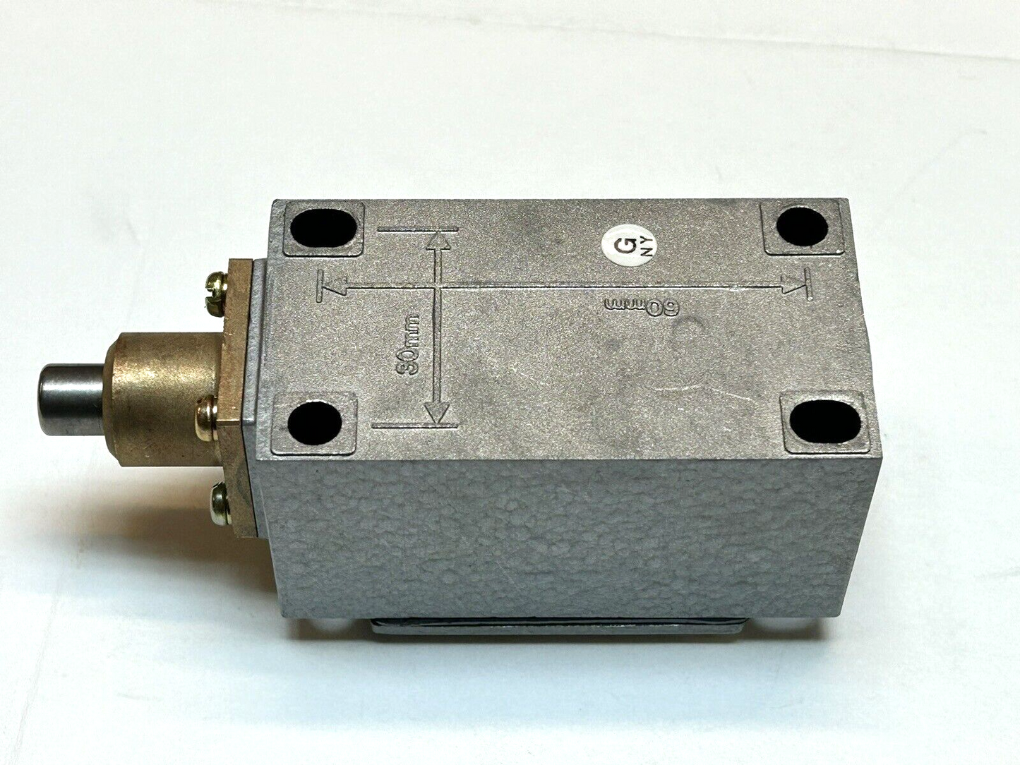 MATSUSHITA AZ5501 / LIMIT SWITCH 10A 125V 6A 250V / NEW NO BOX