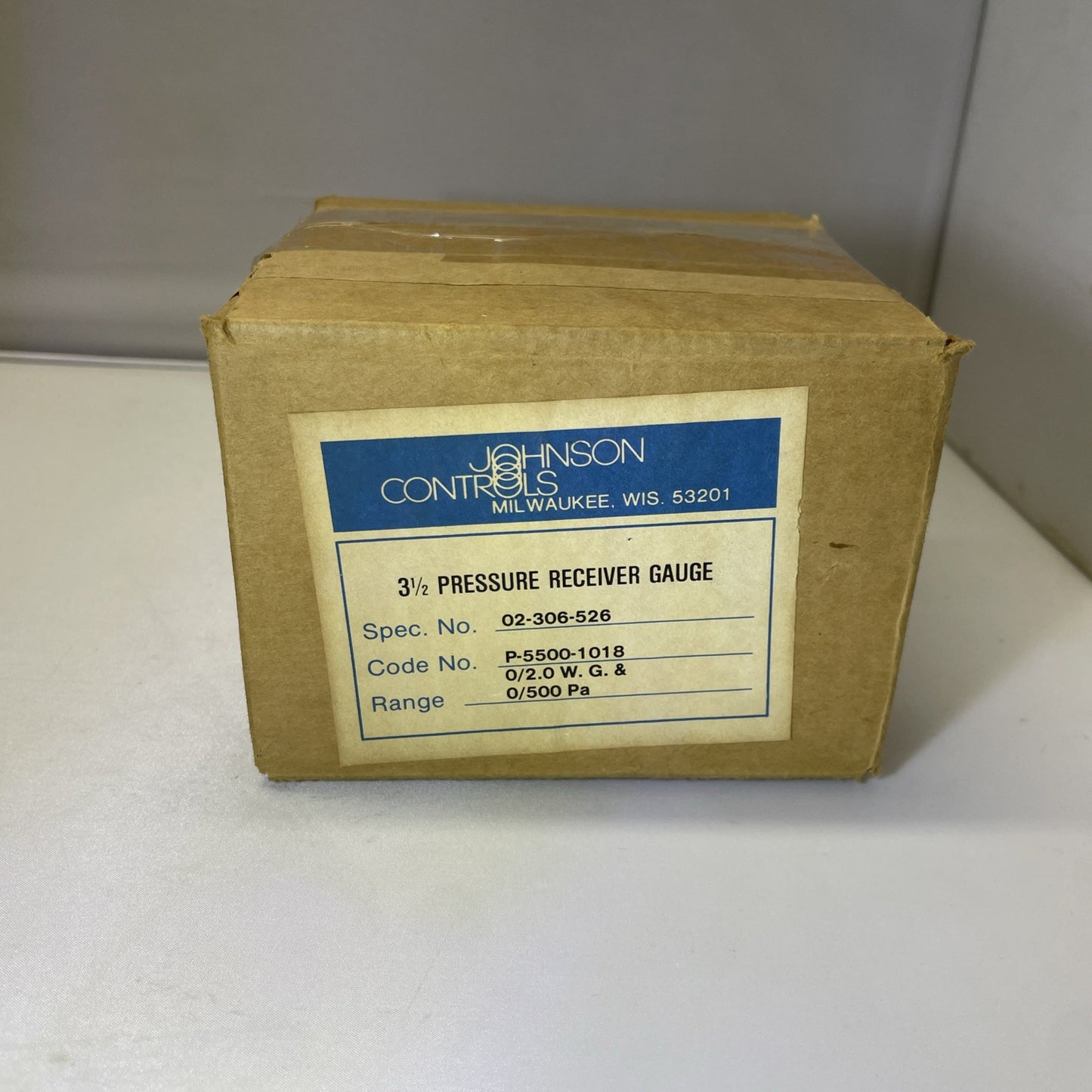 Johnson Controls P-5500-1018 range 0/500 pa 3 1/2" pressure receiver gauge new