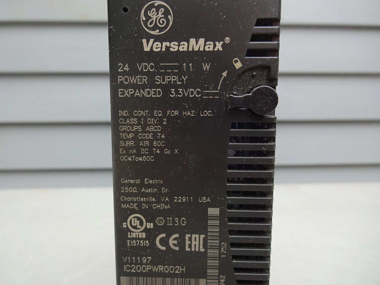 GE FANUC IC200PWR002H / IC200PWR002 POWER SUPPLY 24VDC EXP 3.3VDC