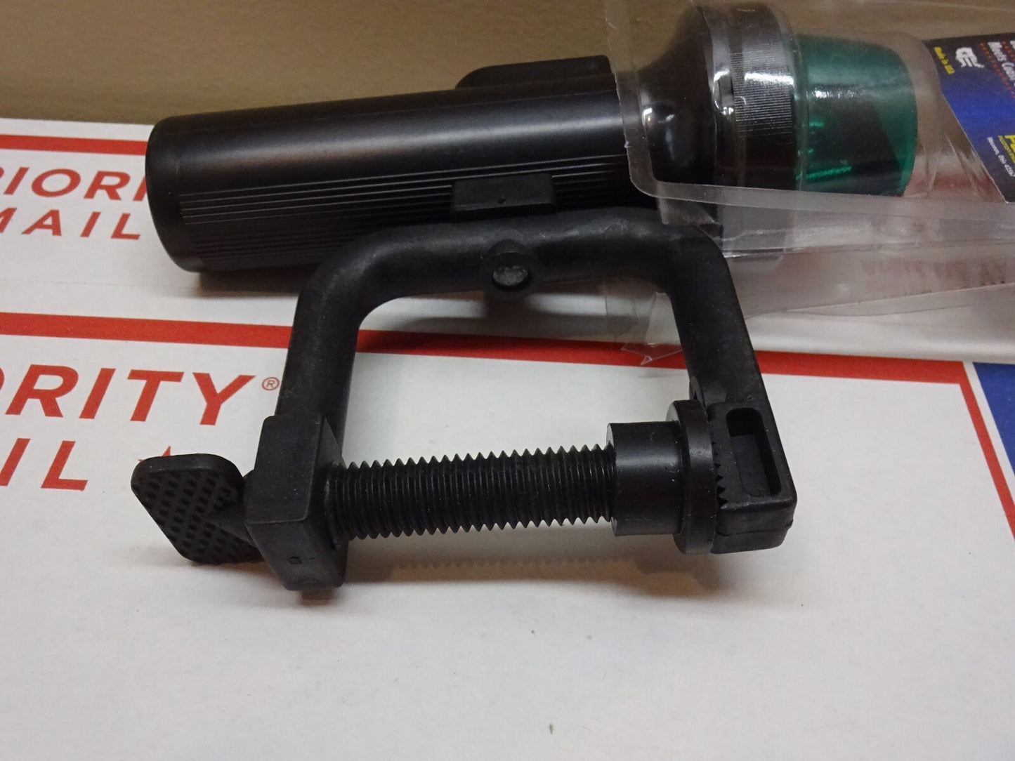 FULTON 51-P / BOWLITE / PORTABLE WATERPROOF BATTERY OPERATED BOAT LIGHT / NEW
