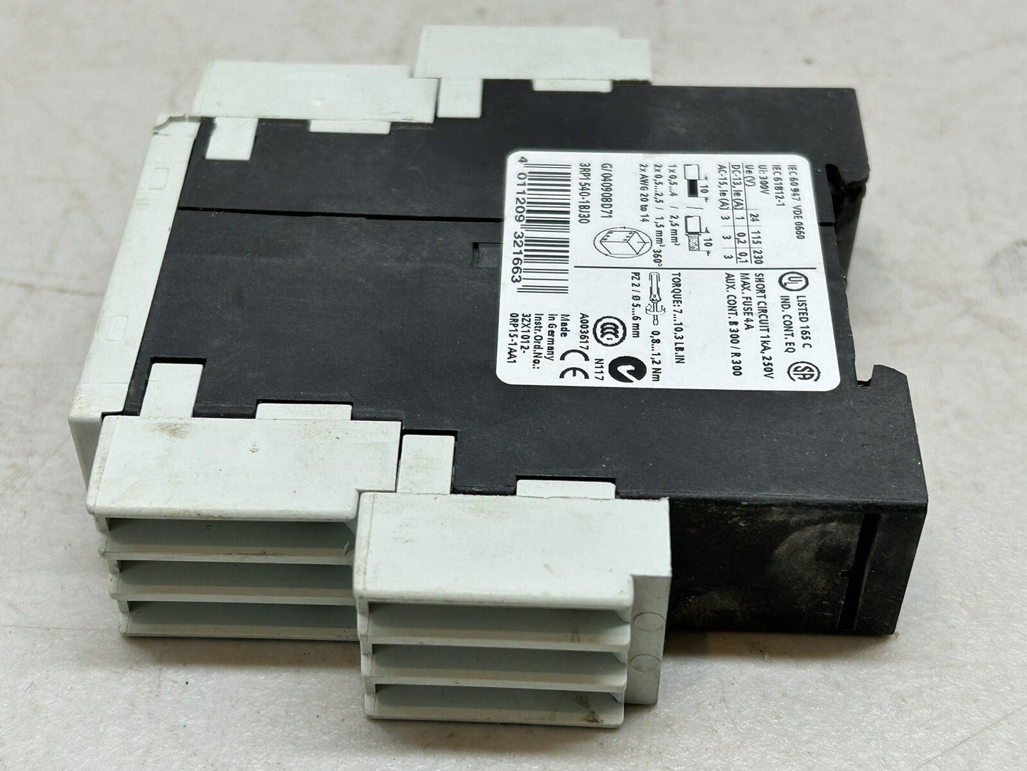 SIEMENS 3RP1540-1BJ30 / 3ZX1012-0RP15-1AA1 SIMIREL TIME RELAY MODULE