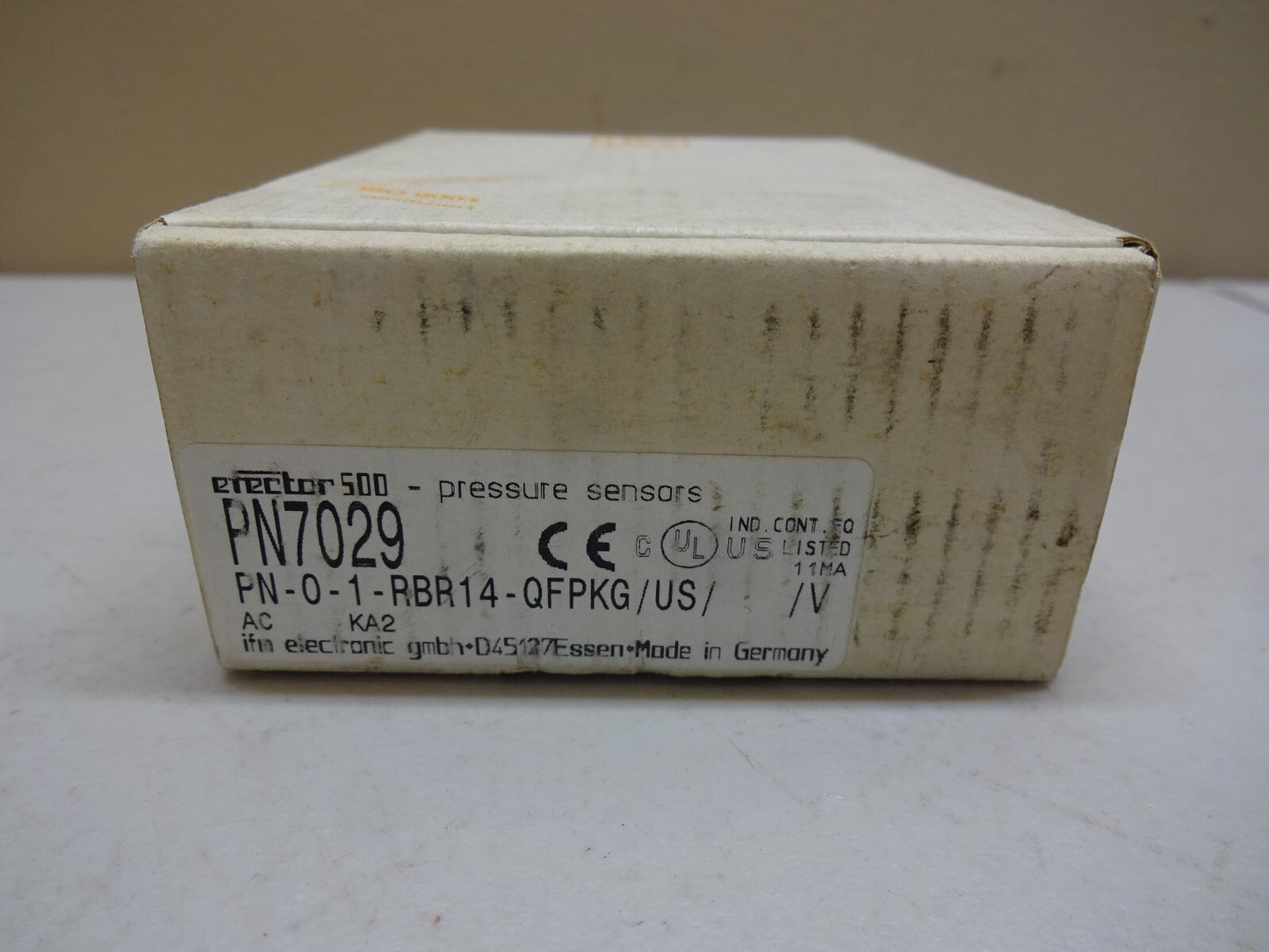 IFM EFECTOR 500 PN7029 / PRESSURE SENSOR SWITCH / PN-0-1-RBR14-QFPKG/US/V / NEW