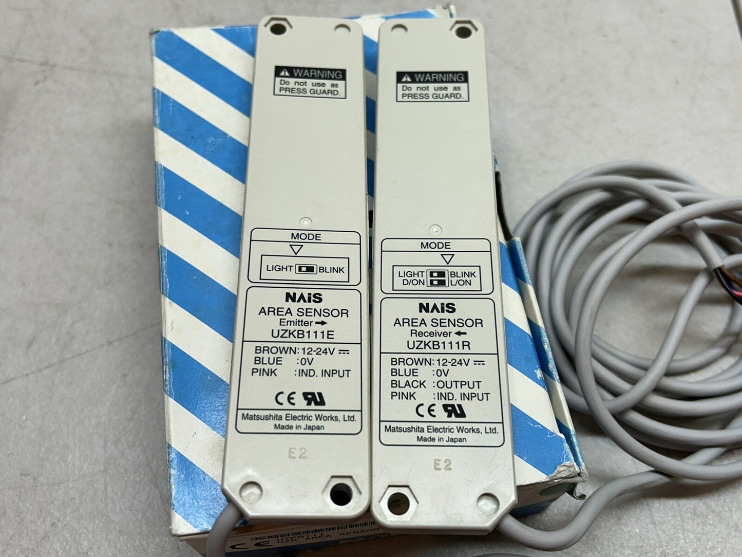 NAIS UZK AREA SENSOR UZKB111 / UZKB111E AND UZKB111R / SET OF 2 NEW