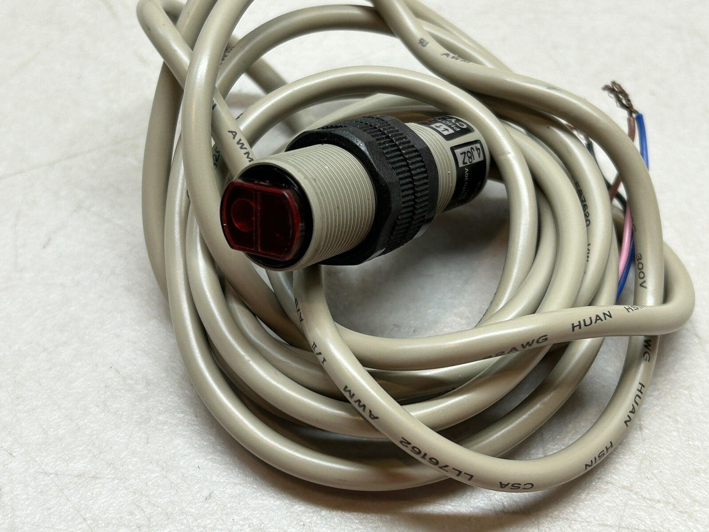 SUNX CY-22 / PHOTOELECTRIC SENSOR / USED AS SAMPLE UNIT ONLY