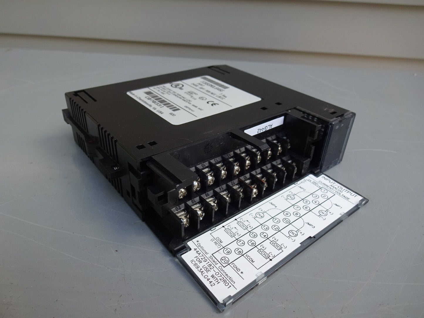 GE FANUC IC693MDL645G / IC693MDL645 INPUT MODULE 24VDC / 16PT / POS/NEG LOGIC