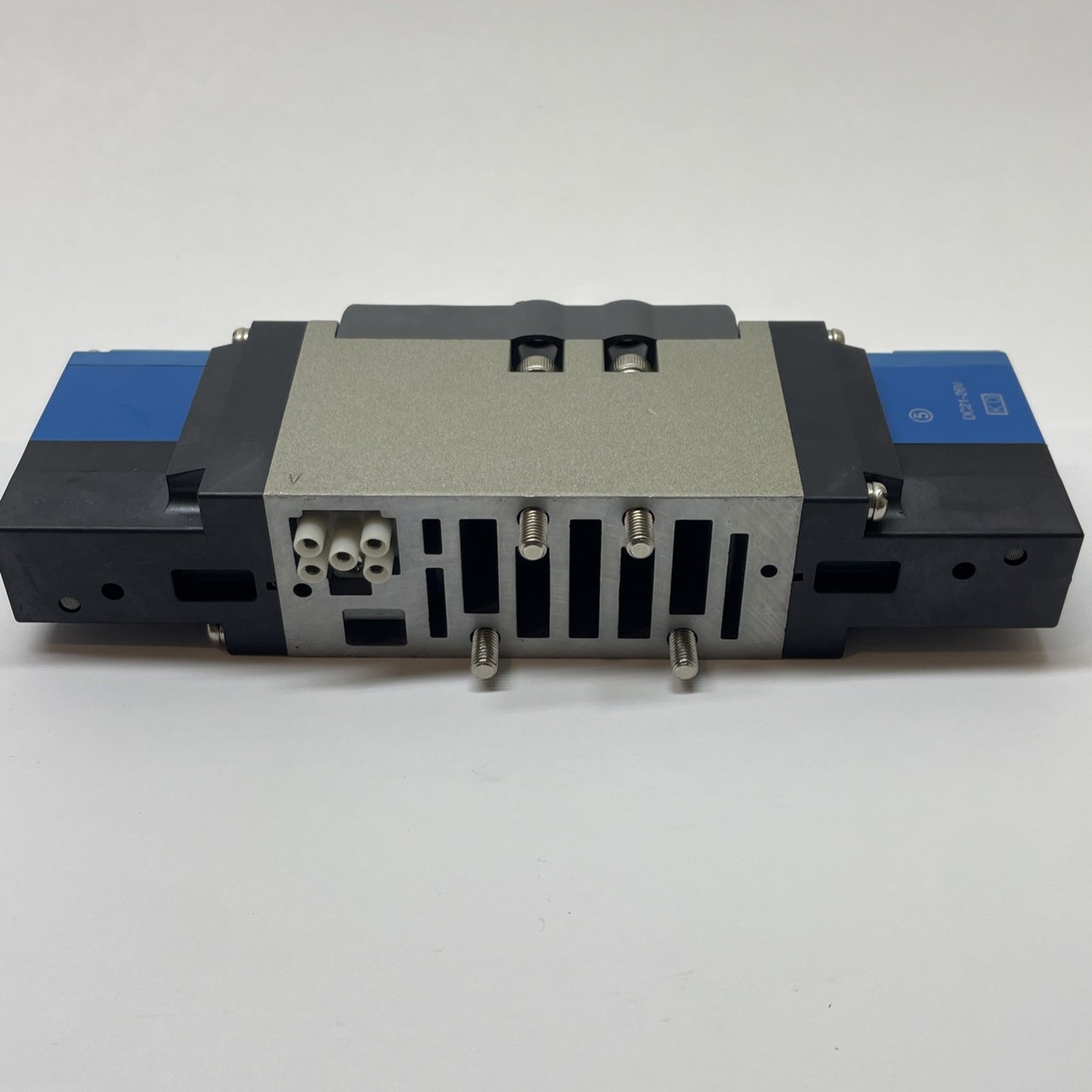 SMC VSS8-6-FG-D-3EZ-V1 Solenoid Valve 5-Port ISO Plug-In 24 VDC