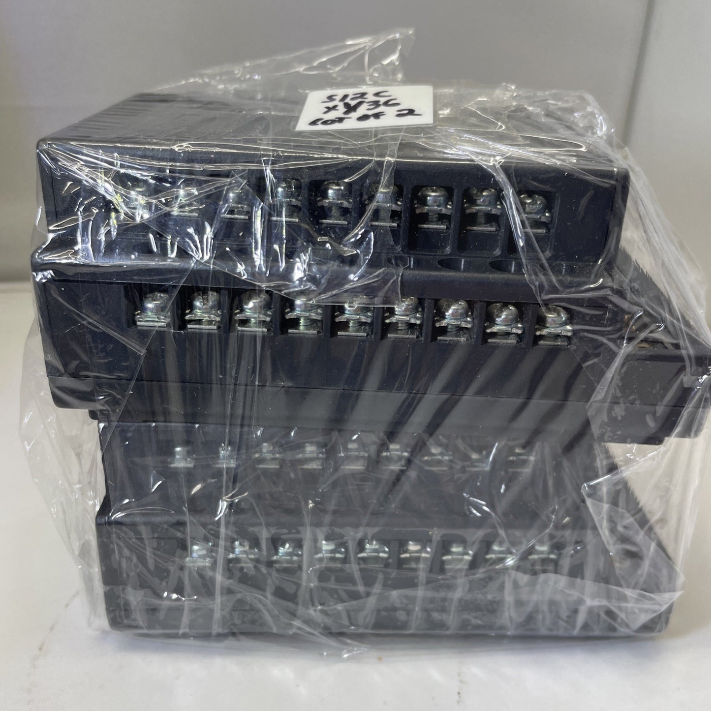 Mitsubishi A6TBXY36 Connector/Terminal Block Converter Module LOT OF 2