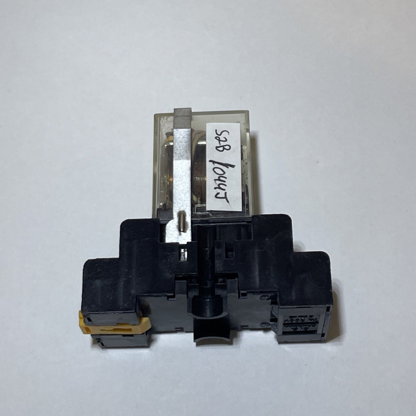 GE CR420MPL044J Relay w/ Base CR420MA
