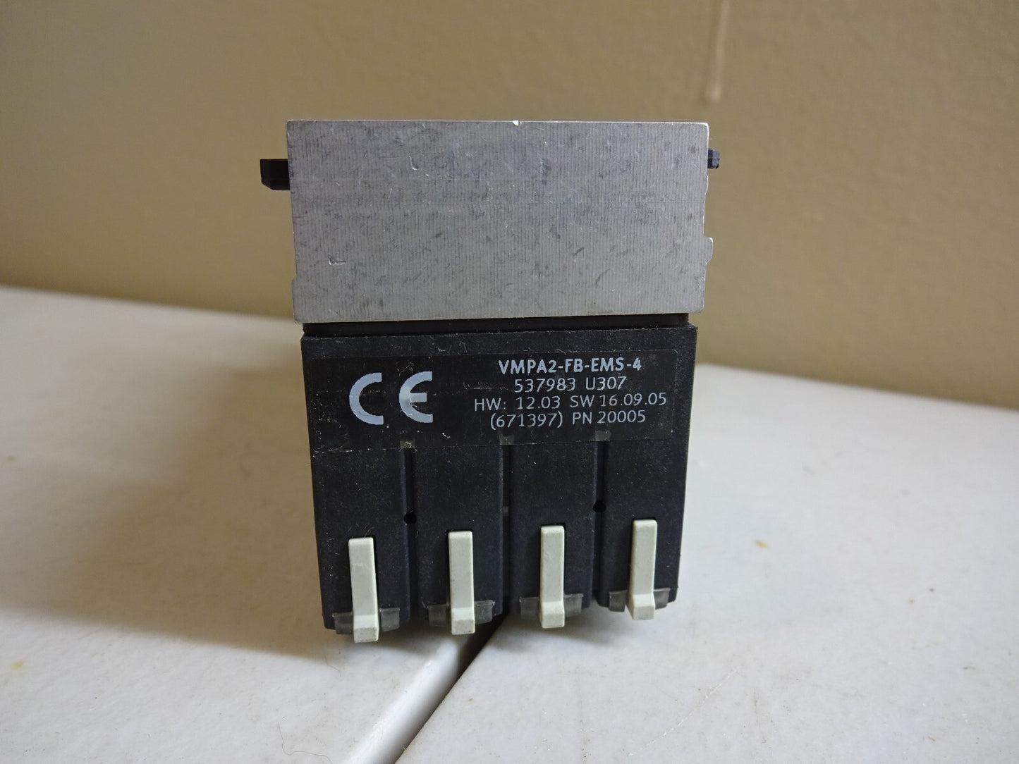 FESTO VMPA2-FB-EMS-4 / WITH TWO 537956 E / AND 538000 SUB BASE MANIFOLD