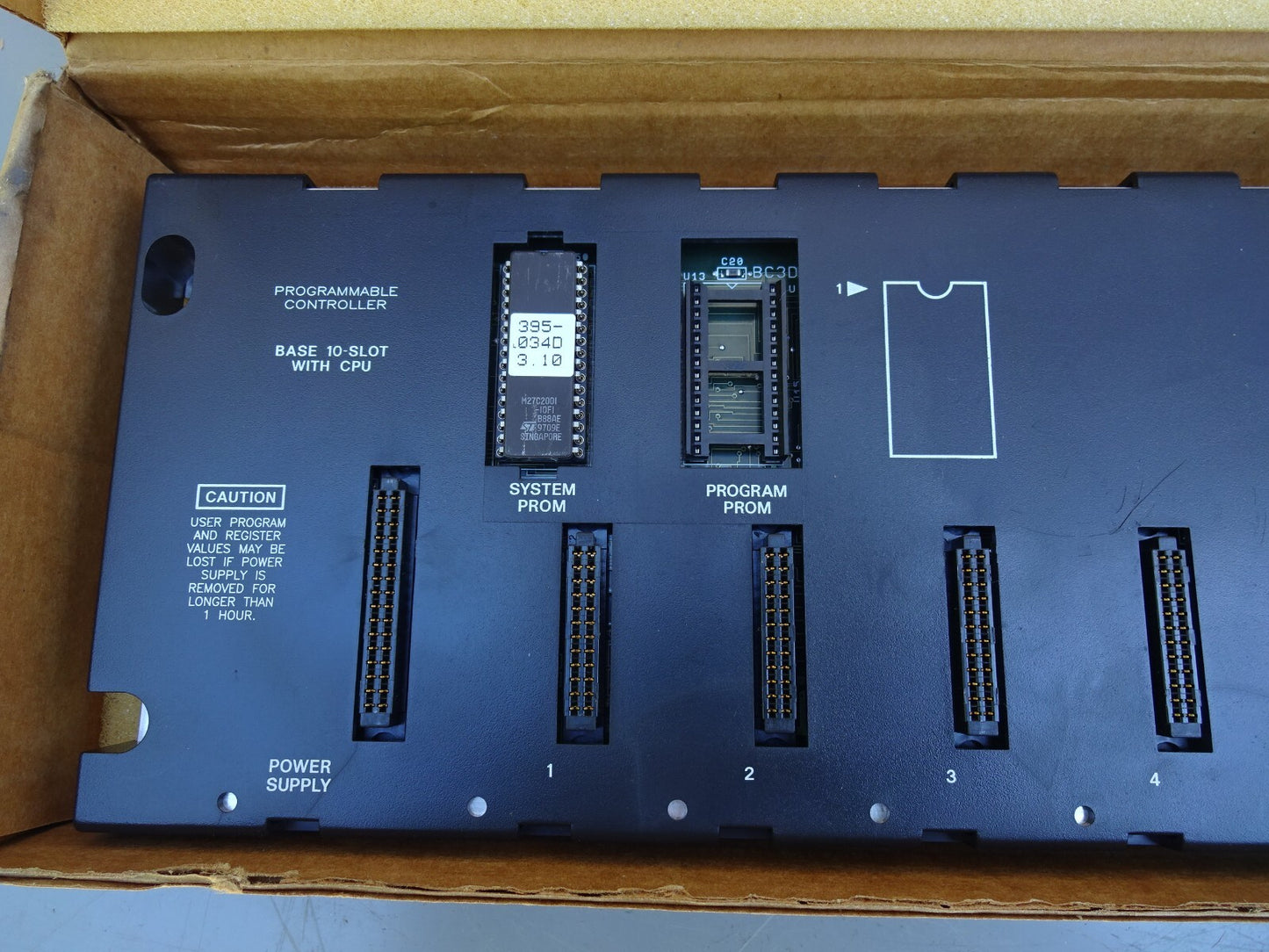 GE FANUC IC693CSE323 / IC693CSE323D 10 SLOT BASE WITH CPU 10MHZ / USED WITH BOX