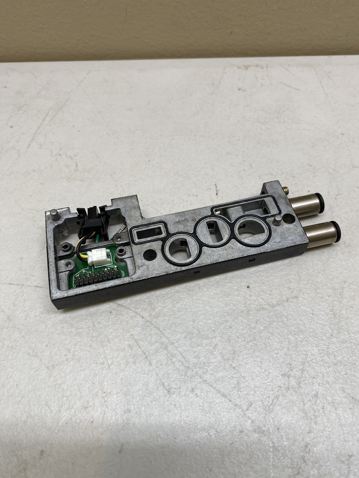 MAC 42A-000-EJ3 / 42 MACONNECT MANIFOLD UNIT - SINGLE SOLENOID - MID