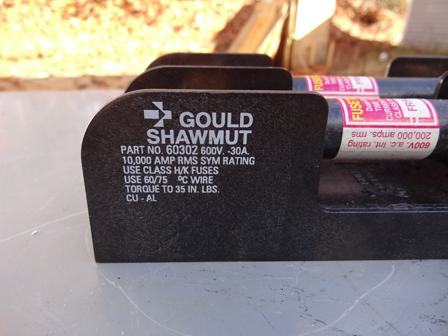 GOULD SHAWMUT 60302 FUSE HOLDER WITH 2 FUSETRON FRS-R-5 / 600V FUSES