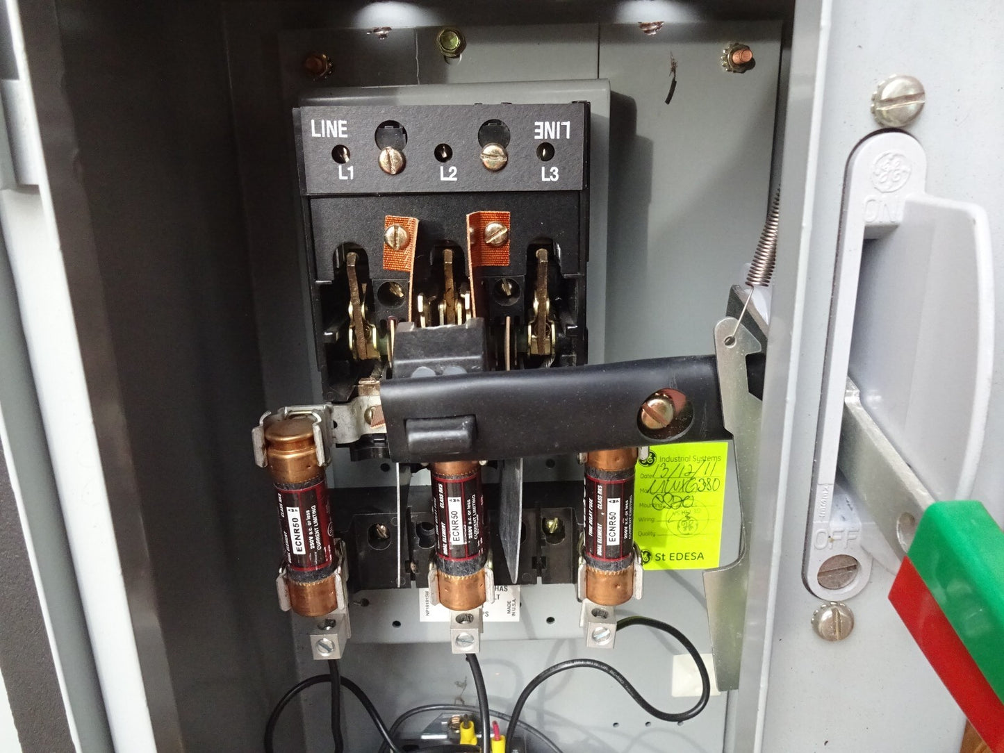 GE 300-LINE CONTROL FULLY ENCLOSED NEMA SIZE 1 STARTER / 10 HP 480V / 3R ENCL