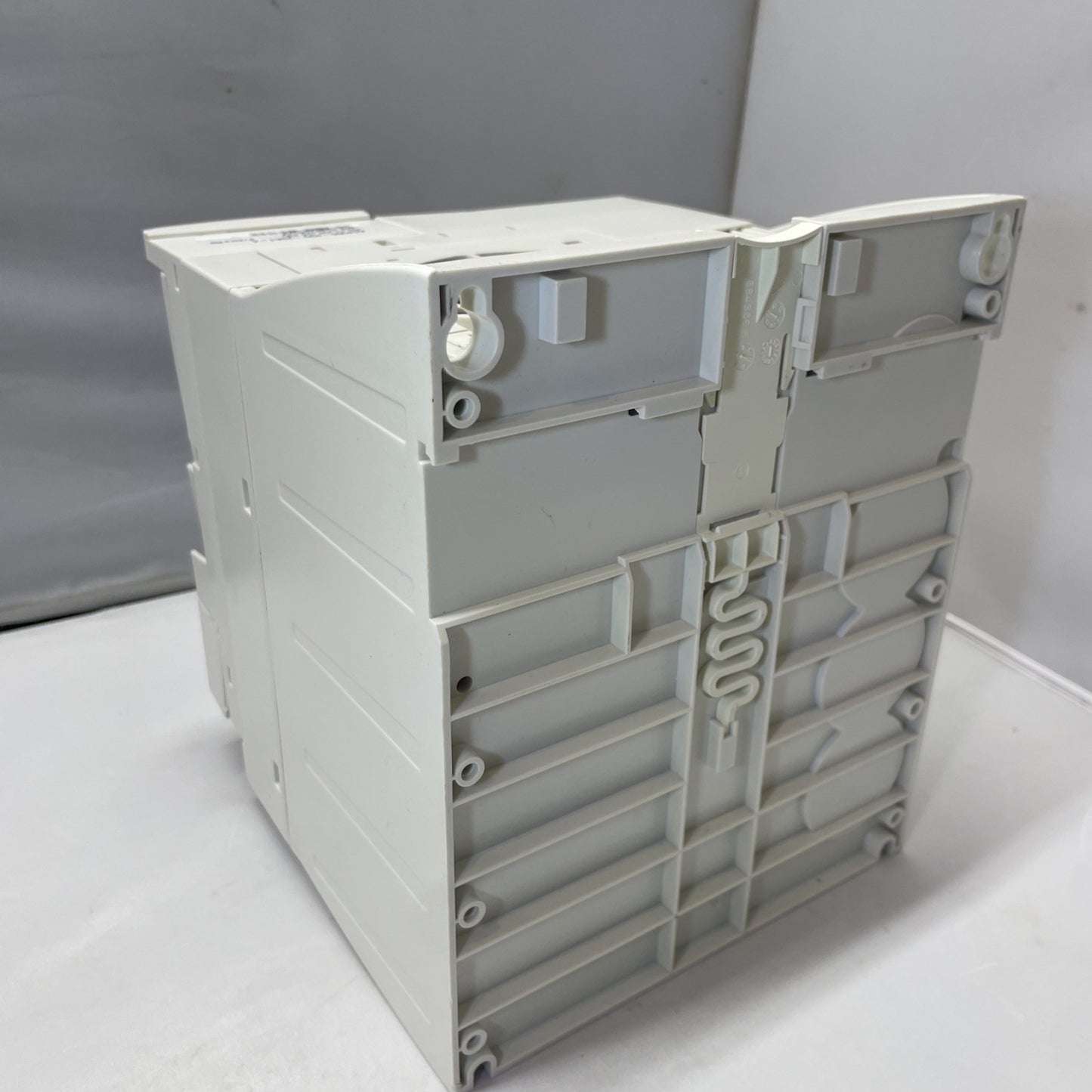Drive ACS355-03U-23A1-4 ACS355 3~400V/480V 31A/26A 63Hz 15HP ABB