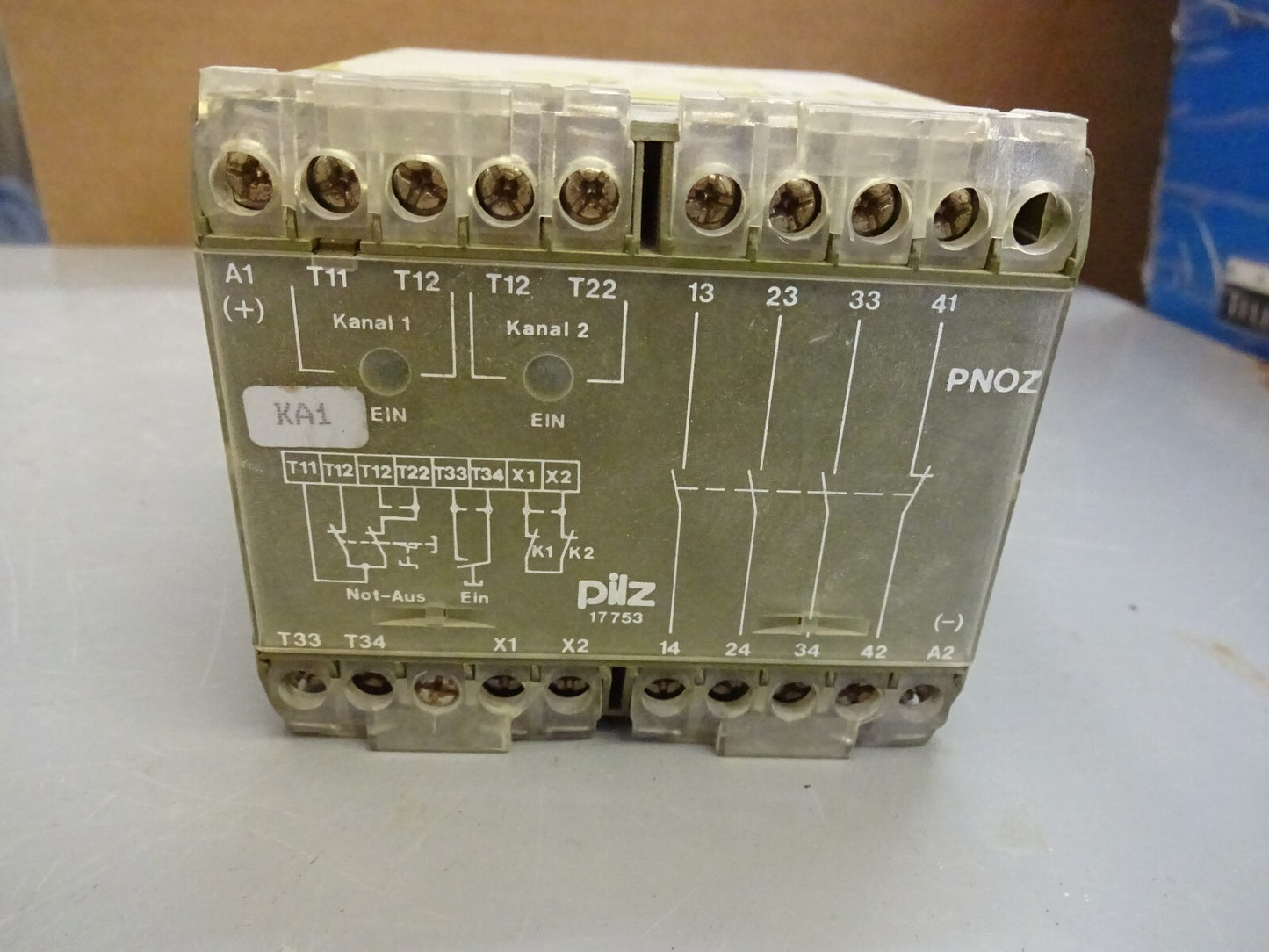 PILZ PNOZ 17753 / 474695 / 24VDC 3S 5W SAFETY RELAY