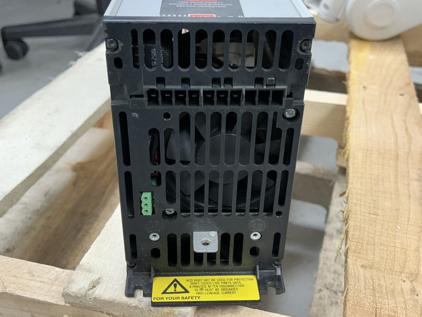 DANFOSS 195H3109 / VARIABLE SPEED DRIVE / VLT TYPE 2040