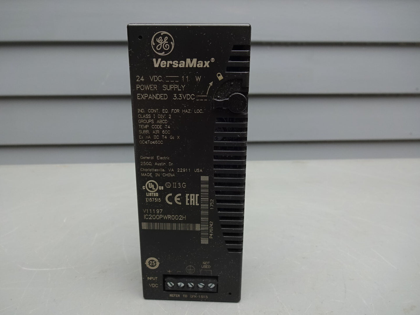 GE FANUC IC200PWR002H / IC200PWR002 POWER SUPPLY 24VDC EXP 3.3VDC