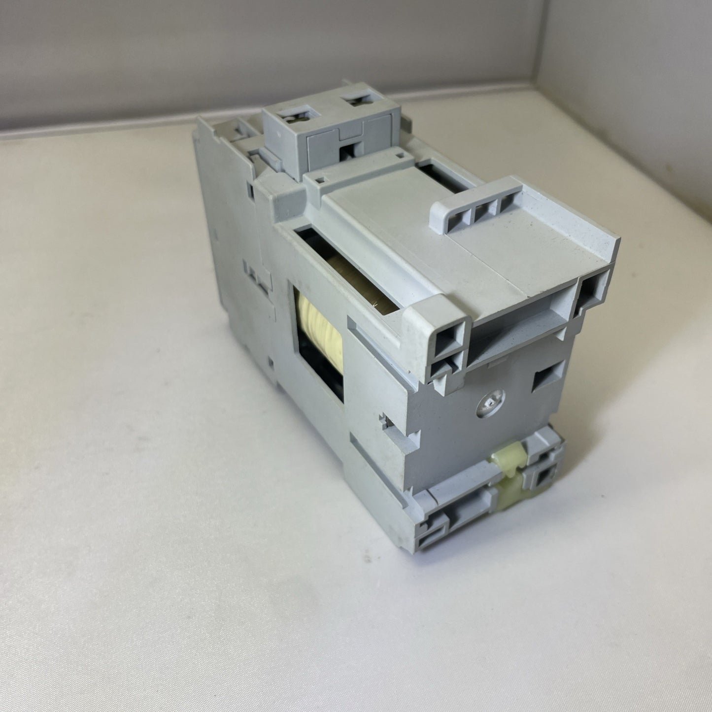 Allen Bradley 100-C09D10 Contactor 120v Coil 3-Pole 1NO 600VAC 25A 7.5Hp