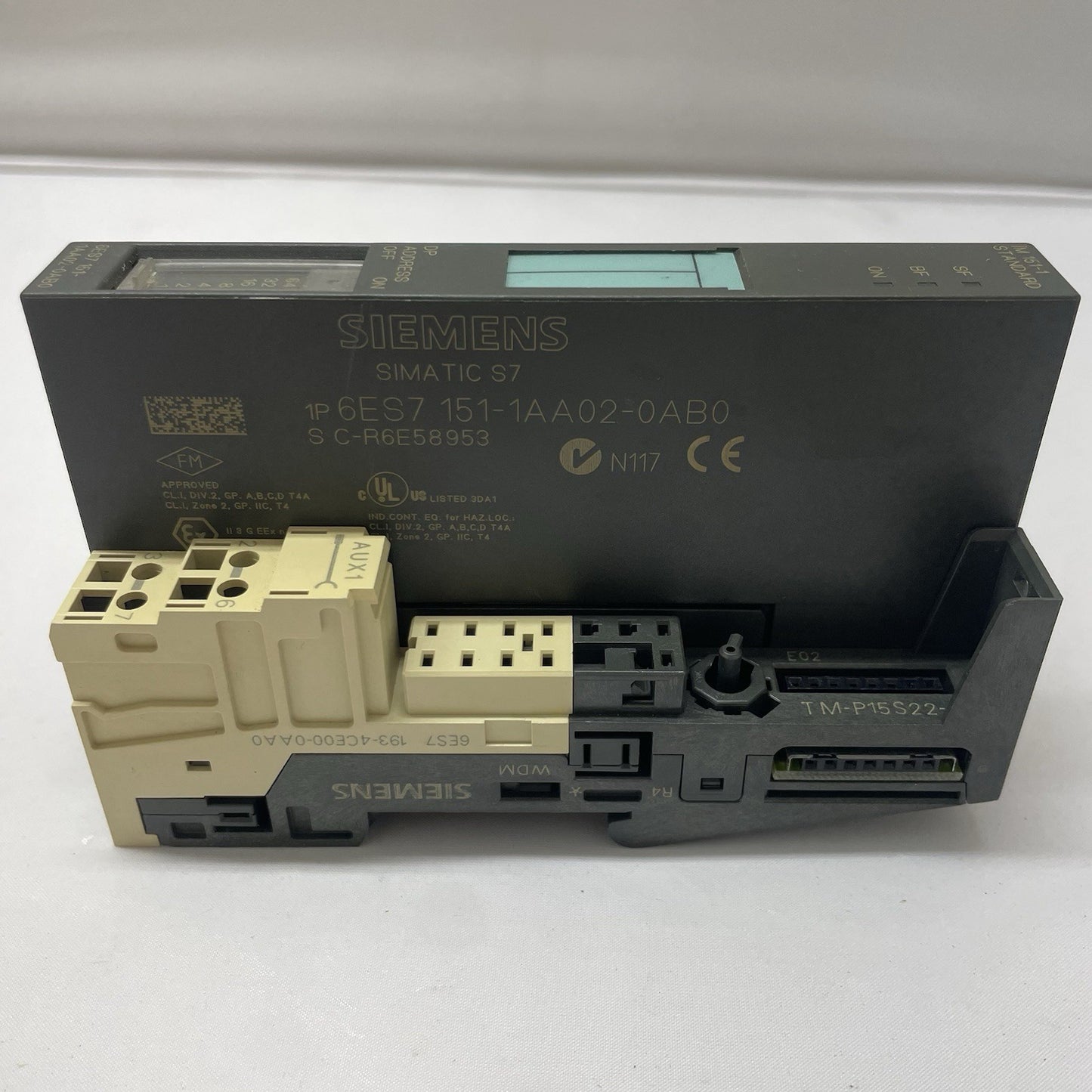 New Siemens 6ES7151-1AA02-0AB0 WITH BASE 6ES7193-4C300-0AA0