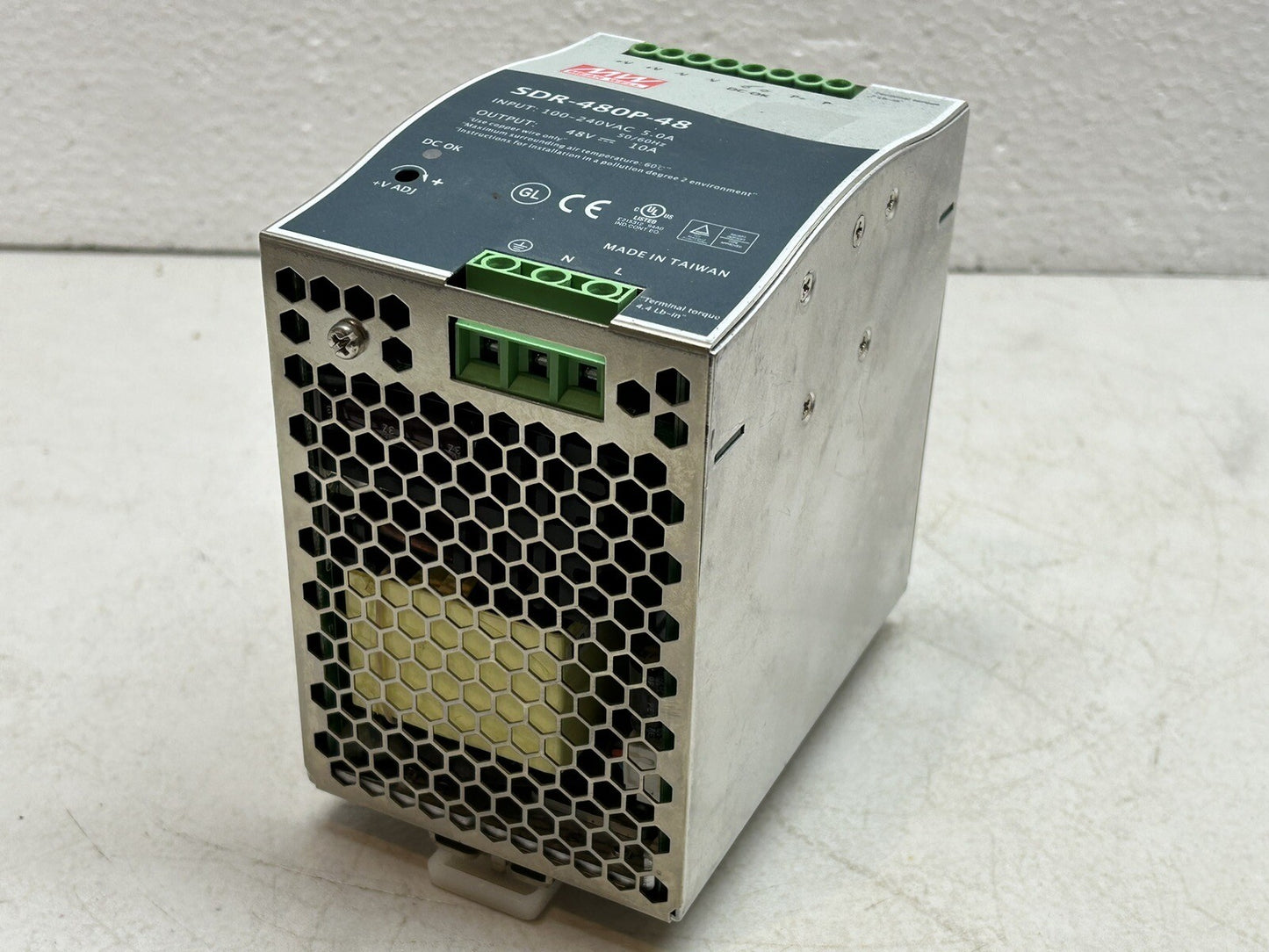 MW SDR-480P-48 MEAN WELL POWER SUPPLY 100-240VAC IP / 5A / 50-60HZ / 48V 10A OP