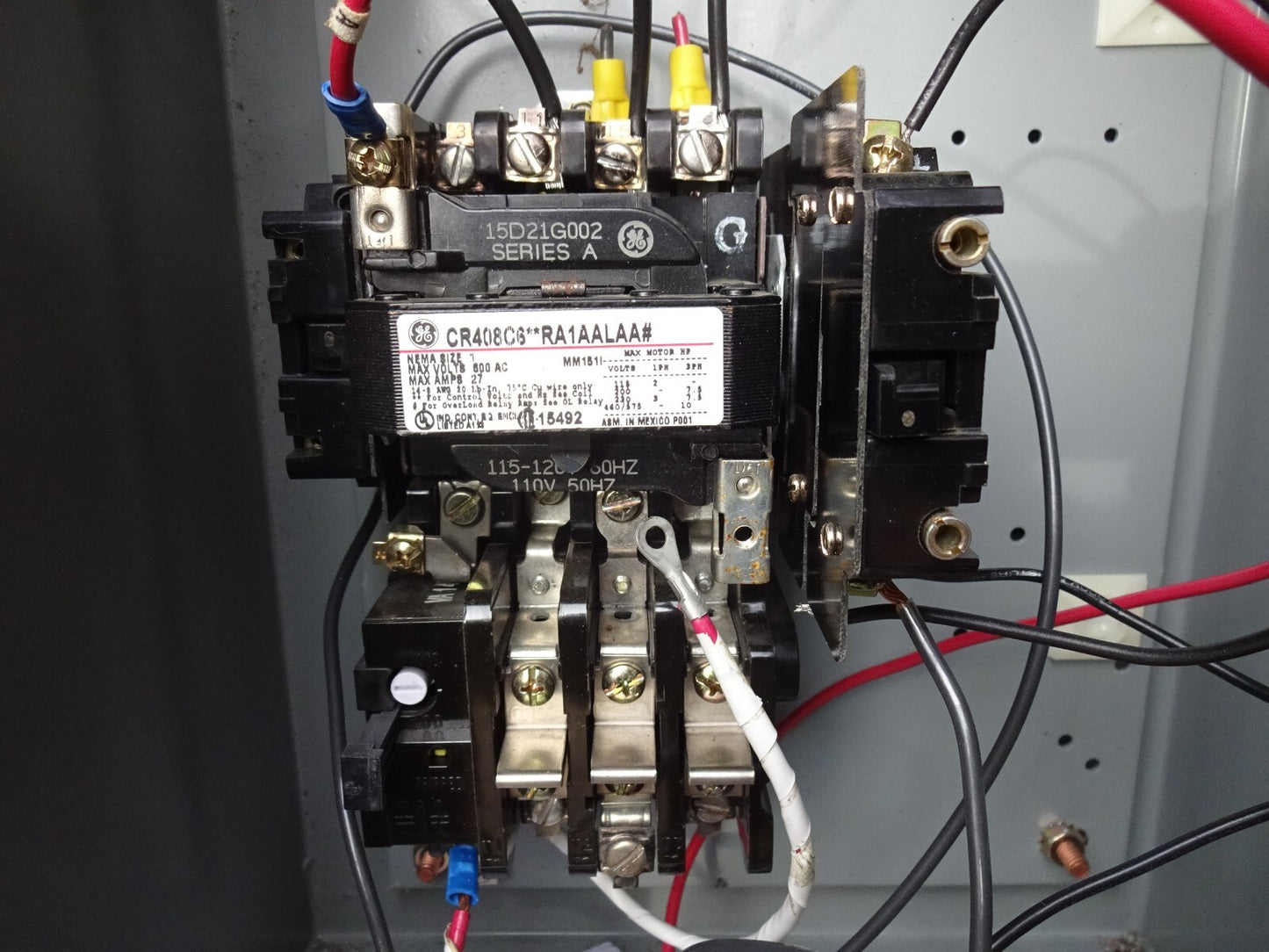 GE 300-LINE CONTROL FULLY ENCLOSED NEMA SIZE 1 STARTER / 10 HP 480V / 3R ENCL