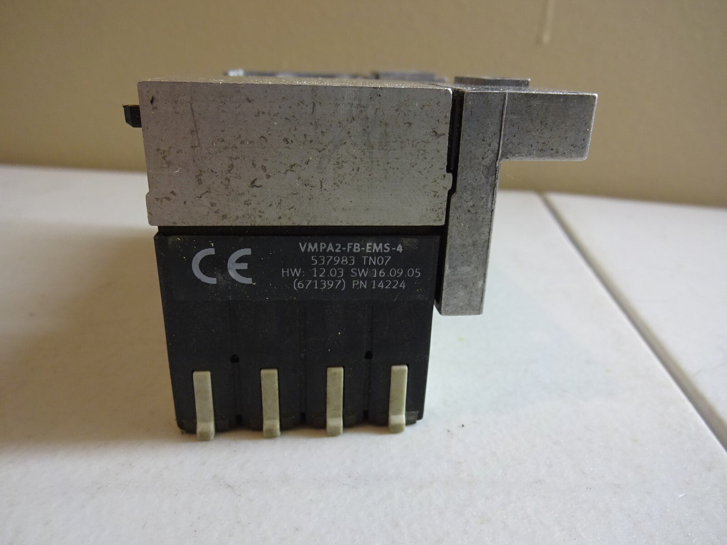 FESTO VMPA2-FB-EMS-4 WITH 537962 L AND 538000 SUB BASE MANIFOLD / 537983 533373