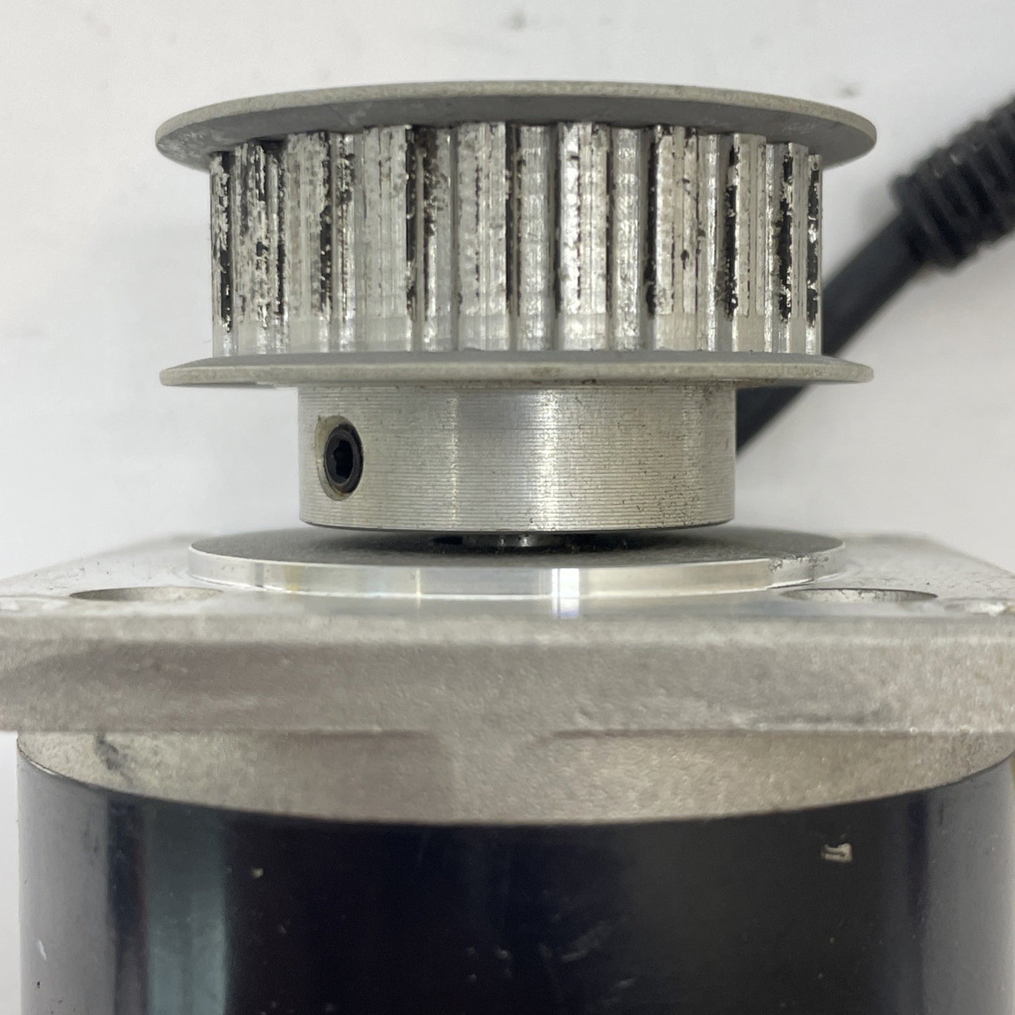MCG IS23032-Q1 / 2-Phase Stepper Motor With Integrated Qphase Encoder 1.80