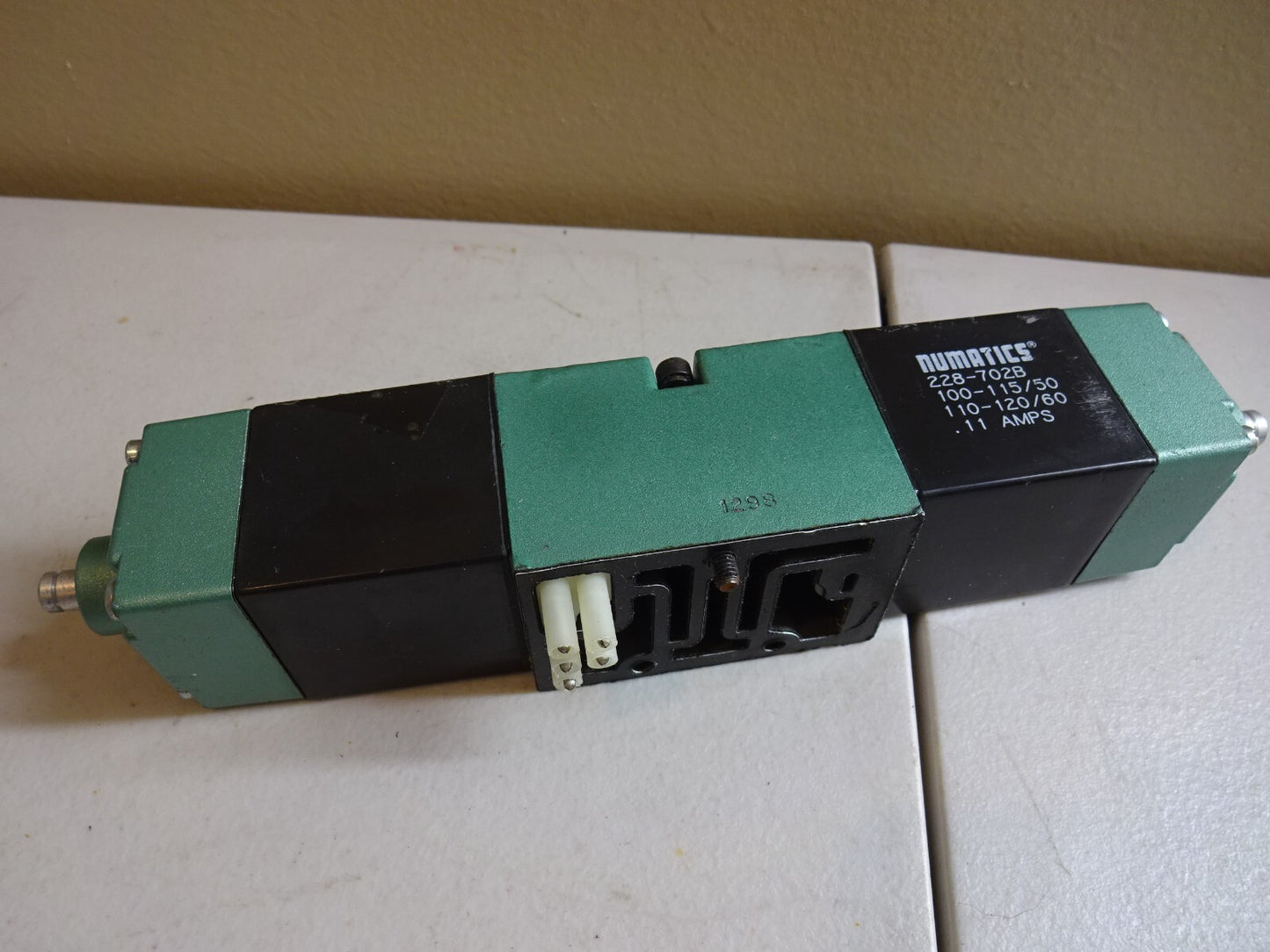 NUMATICS 152SS415K011Y / SOLENOID VALVE 150 PSIG / 120V / 50-60HZ / .11A